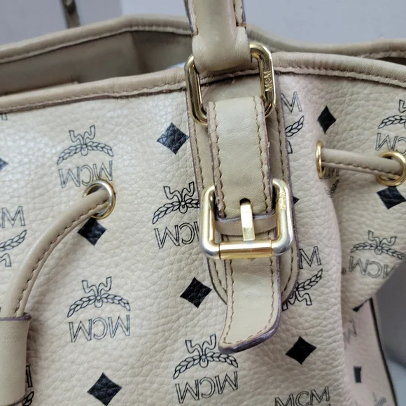 MCM Women's Beige Tote Bag - Picture 12 of 16